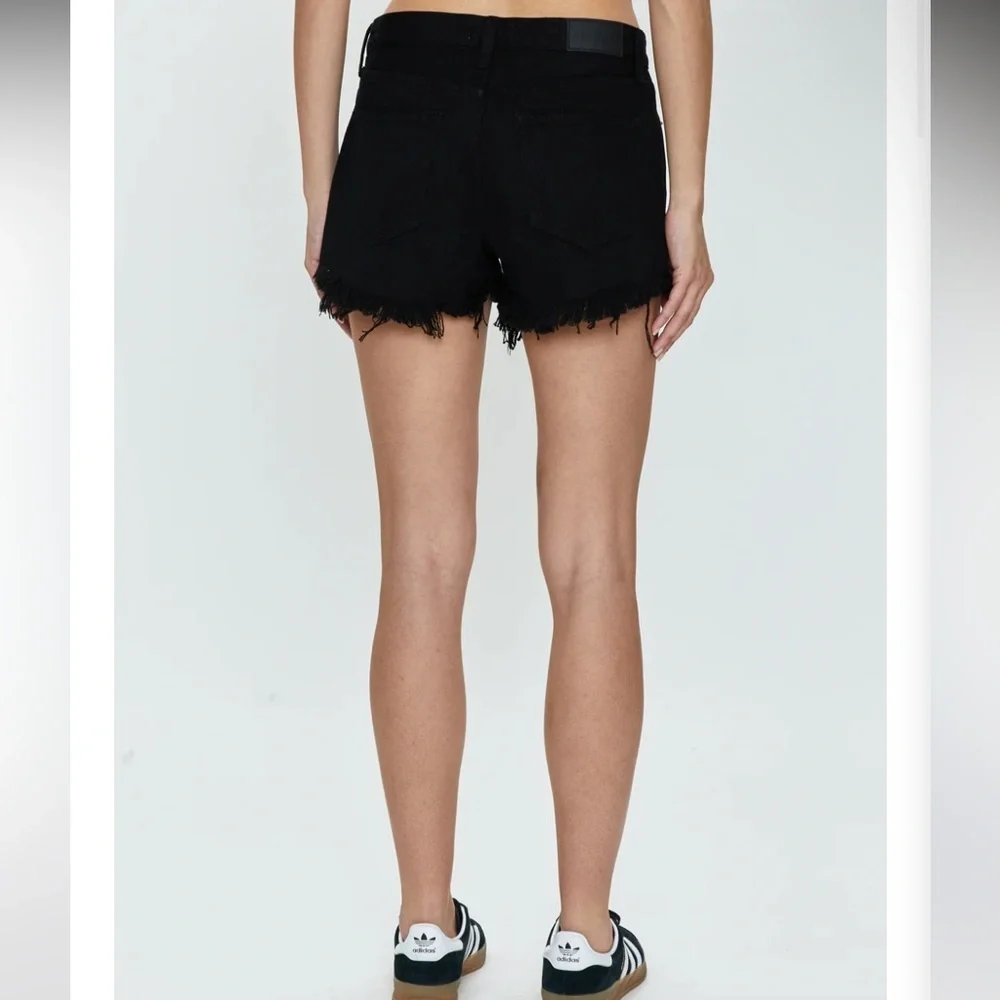NWOT GIGI LOW RISE SHORT - BLACK OVERDYE